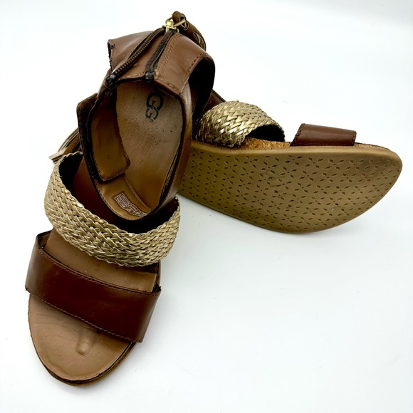 UGG Marabel Metallic Gold Woman's Sandals - Picture 5 of 6